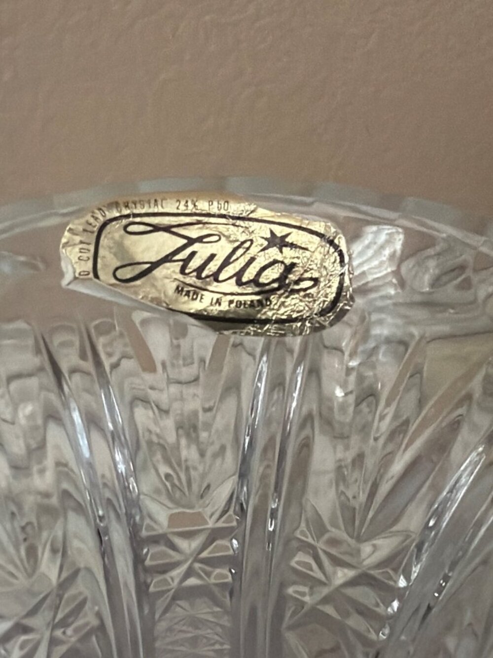 Vintage Julia Made in Poland Hand Cut Lead Crystal Vase 24% PbO 8" - Picture 5 of 8